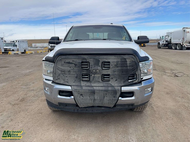 2014-dodge-2500-image-9