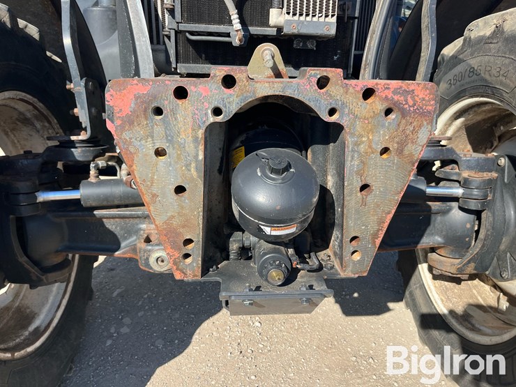 2014-new-holland-t8.275-image-16