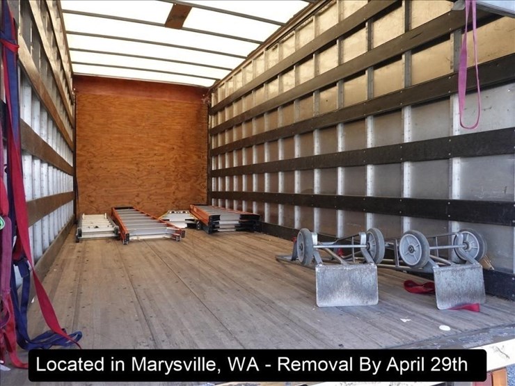 2014-isuzu-nqr-image-27