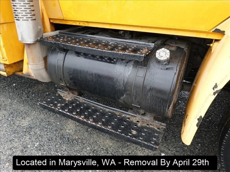 2002-international-durastar-4400-image-26