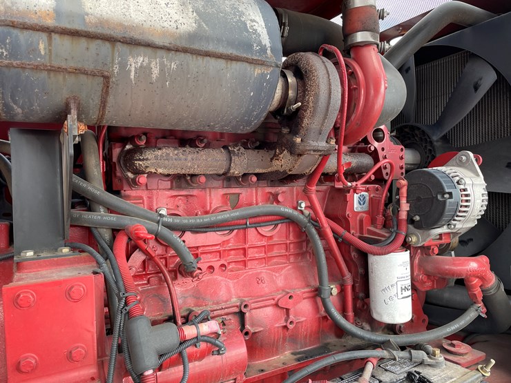 2011-new-holland-h8060-image-42