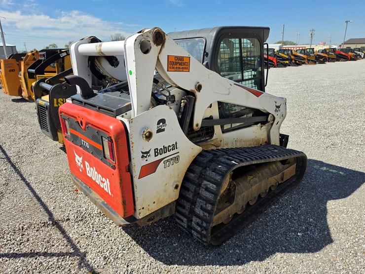 2019-bobcat-t770-image-18