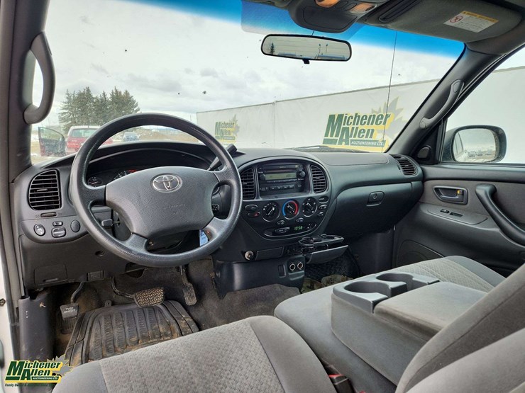 2005-toyota-tundra-image-14