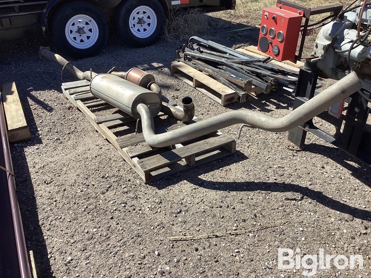 2005-gmc-2500-image-1