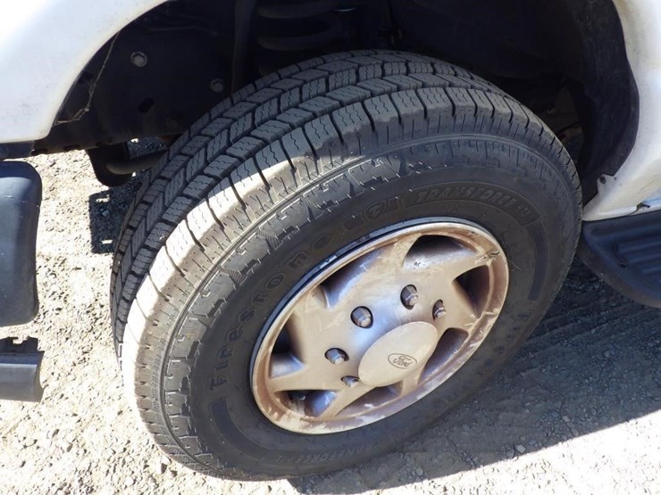 2013-ford-econoline-350-image-15