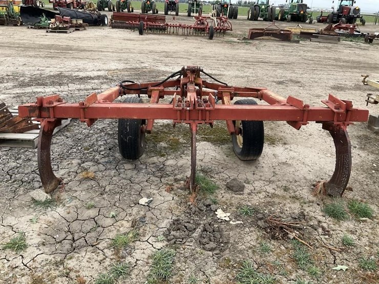 allis-chalmers-"style"-3-shank-pull-ripper-image-5
