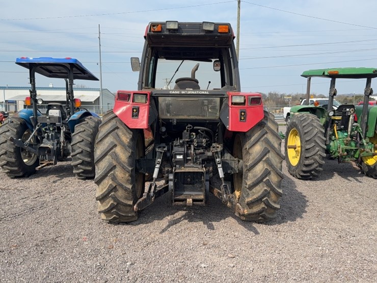 #3033-•-case-5220-tractor-image-10