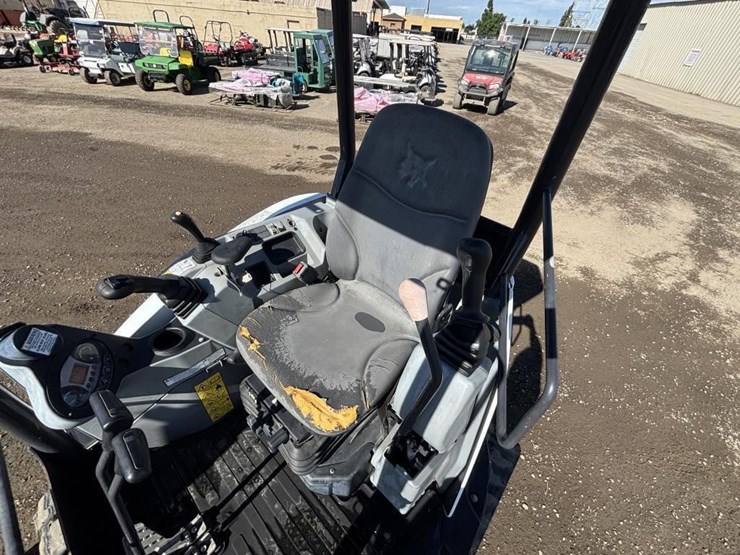 2020-bobcat-e26-image-25