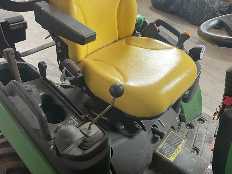 2017-john-deere-1025r-image-5