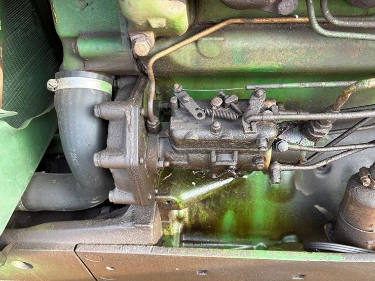 john-deere-2840-image-10