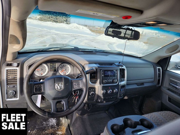 2013-dodge-3500-image-18