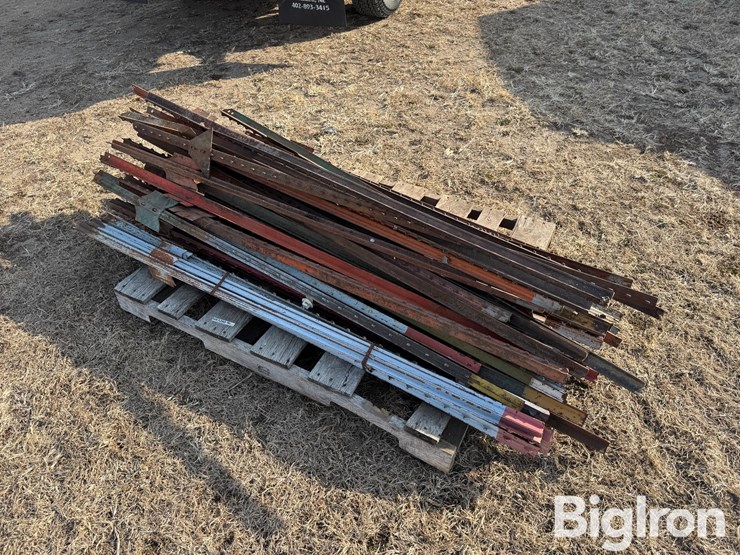 steel-t-posts-image-1