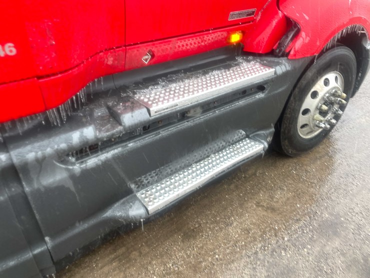 #234-•-2016-international-semi-tractor-(has-wi-title)-(denmark,-wi)-image-28