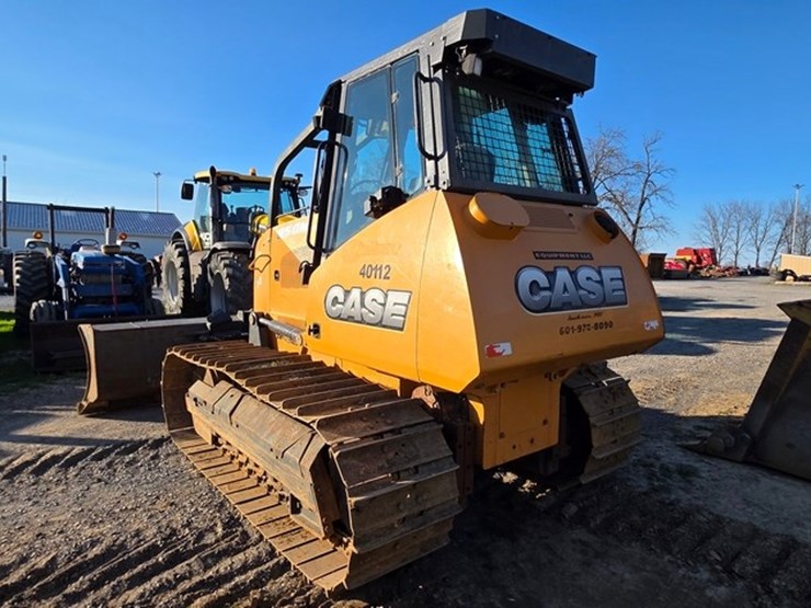 2013-case-850m-image-3