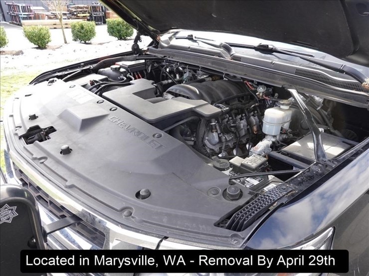 2017-chevrolet-tahoe-image-24