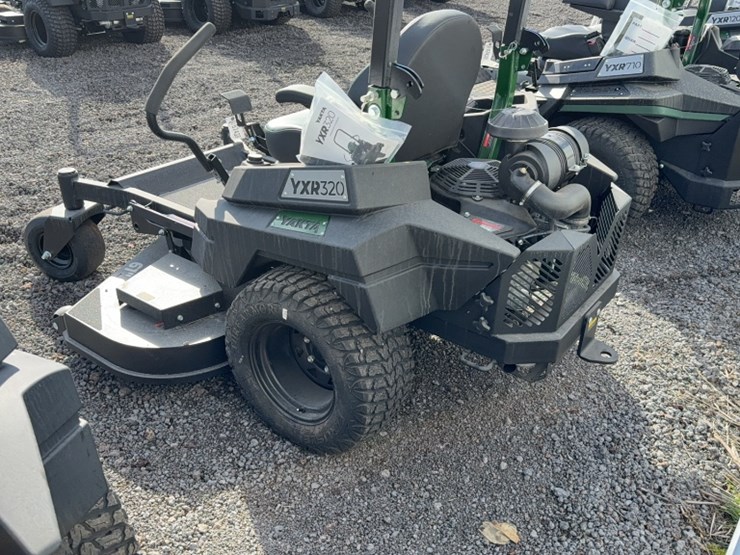 #4073-•-yakta-yxr-320-zero-turn-mower-image-10