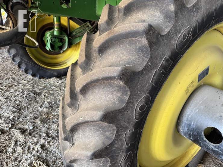 2005-john-deere-4720-image-27