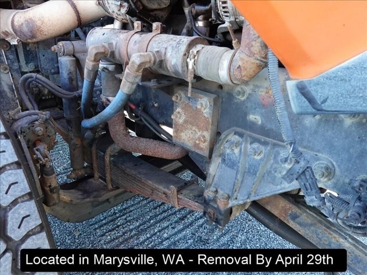 2000-freightliner-fld120-image-8