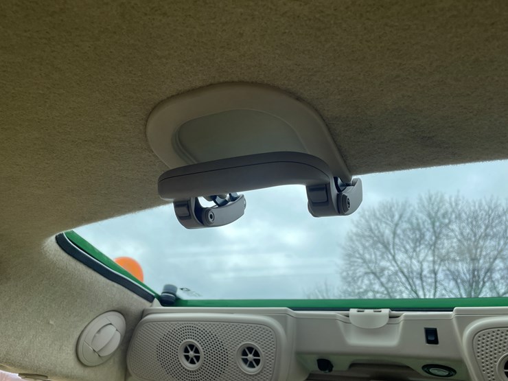 2019-john-deere-5090m-image-60