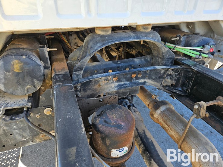 2013-ford-f750-xlt-image-13