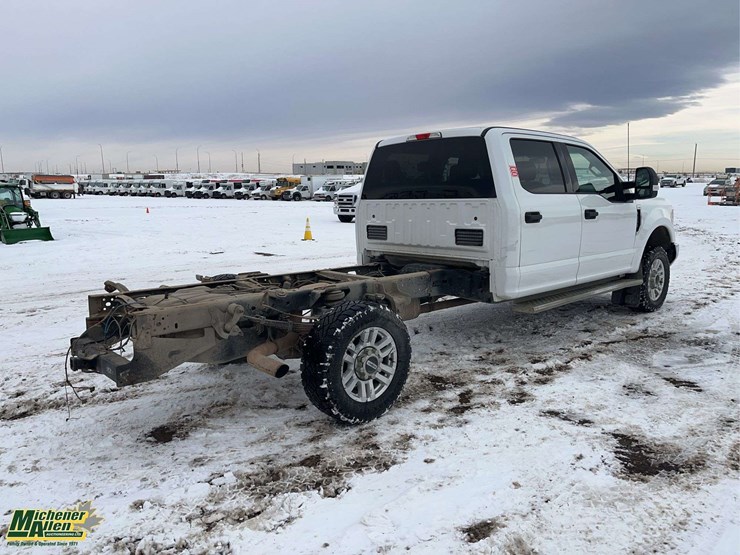 2017-ford-f350-image-4