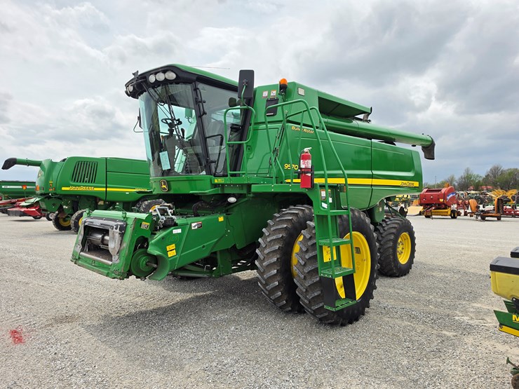 2010-john-deere-2010-image-1
