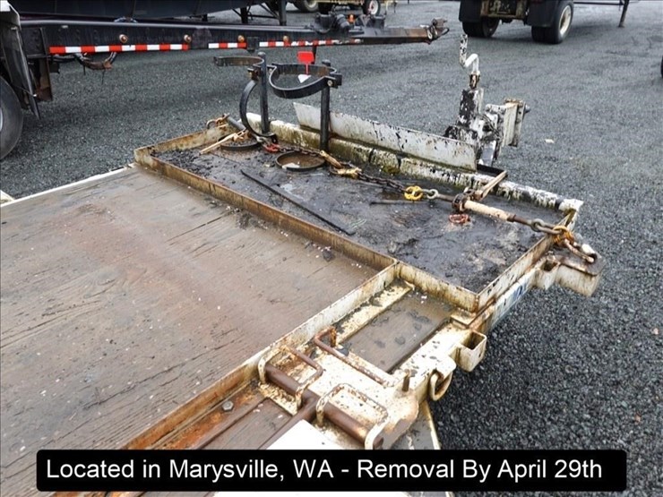 2012-utility-flatbed-image-12