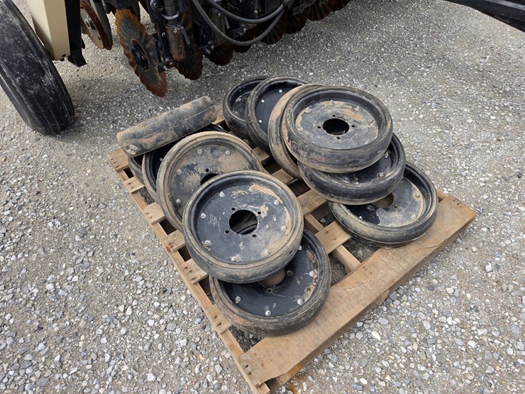 2015-truax-flxii-812-image-3