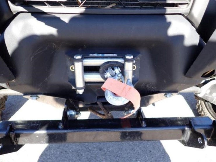 2021-can-am-defender-limited-hd10-4x4-side-by-side-image-27