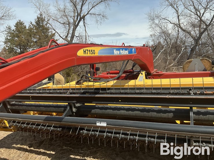 2012-new-holland-h7150-image-20
