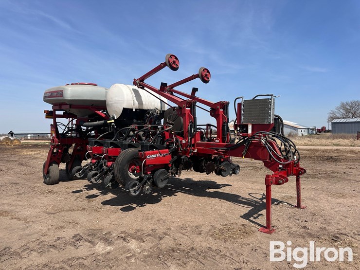 2012-case-ih-1250-image-3