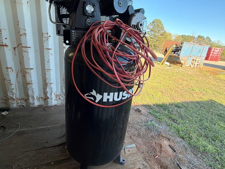 husky-air-compressor-image-1