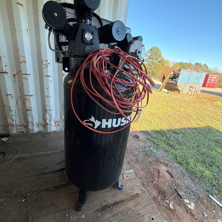 HUSKY AIR COMPRESSOR