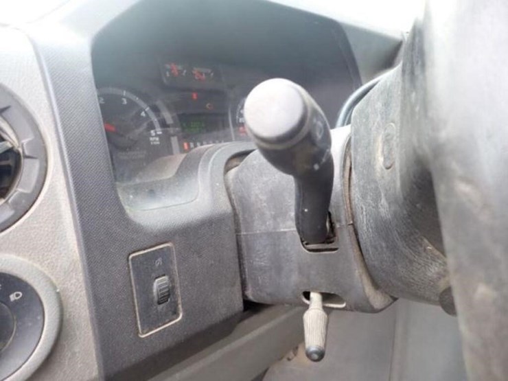 2009-ford-e450-image-16