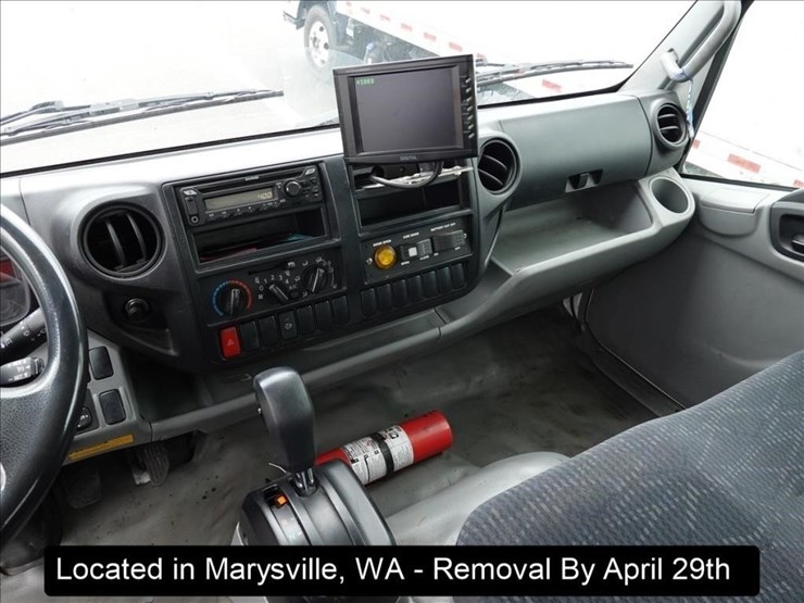 2018-hino-195-image-6