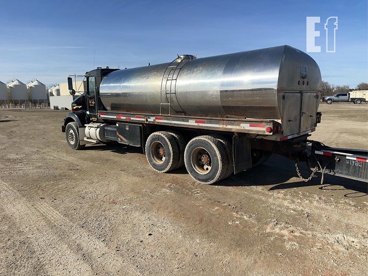 2003-kenworth-t800-image-4