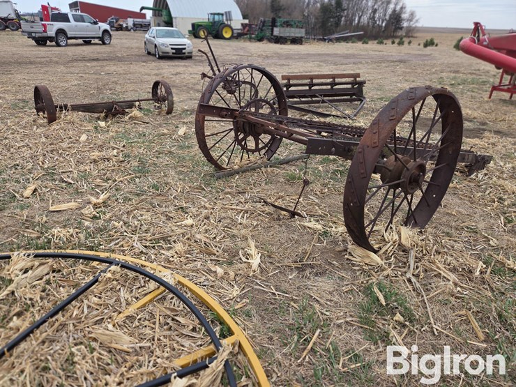 antique-farm-equipment-image-4