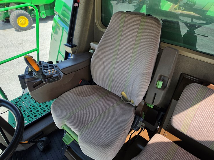 2005-john-deere-9860-sts-image-9