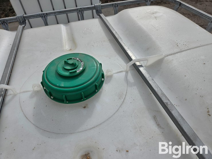 mauser-poly-chemical-tote-image-9