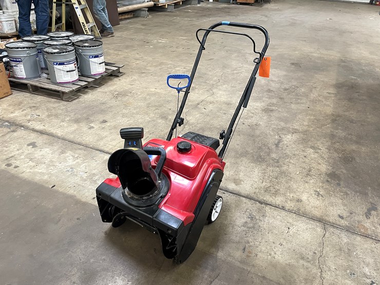 #2521-•-toro-power-clear-snowblower-(columbia-heights,-mn)-image-1