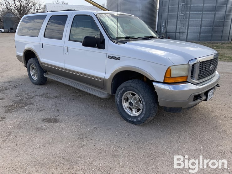 2000-ford-excursion-limited-image-3