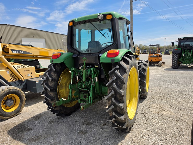 2010-john-deere-6230-image-6