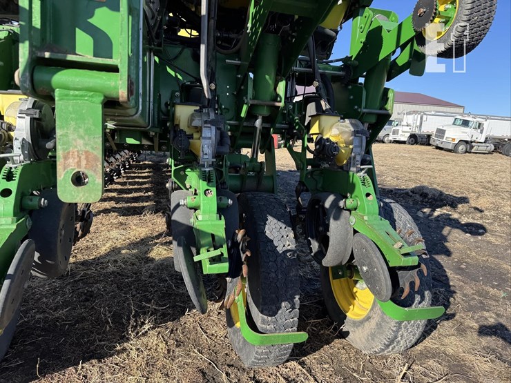 john-deere-1770-image-110