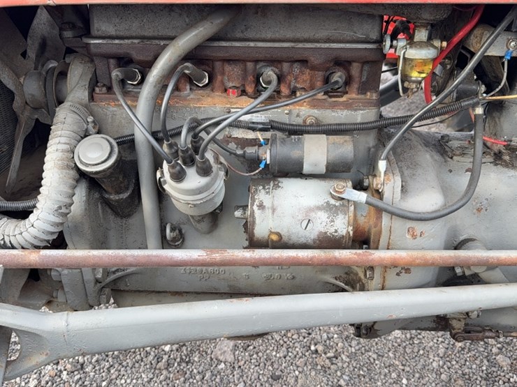 #3051-•-furguson-tractor-image-15