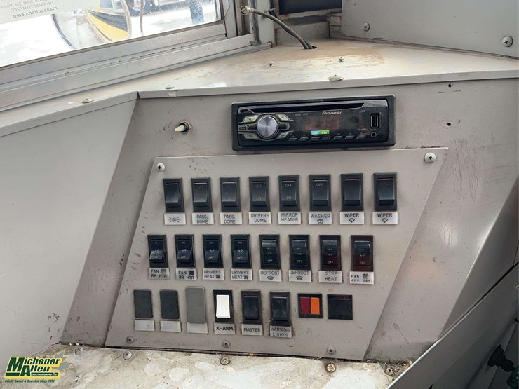 1997-international-3800-image-17