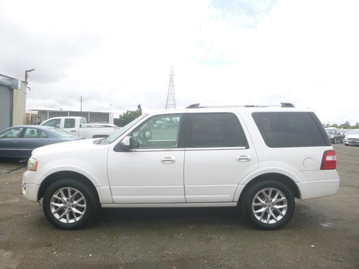 2015-ford-expedition-image-5