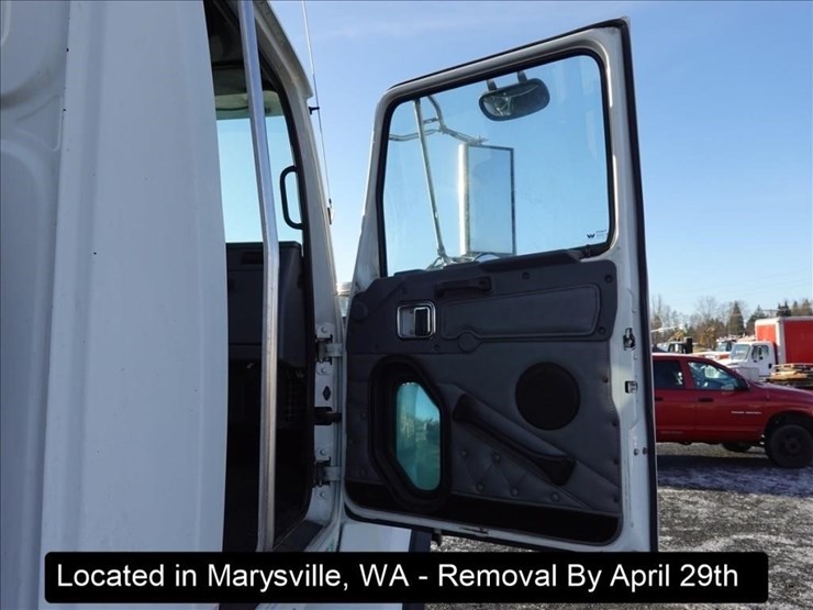 2008-western-star-4900sa-image-9