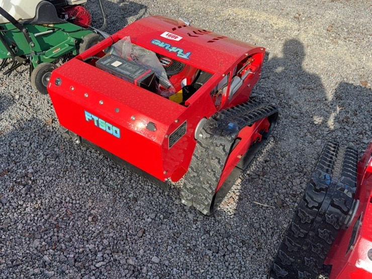 #4091-•-future-remote-control-mower-w/-gas-engine-image-3
