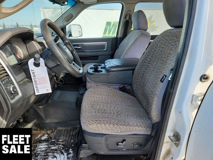 2013-dodge-3500-image-14