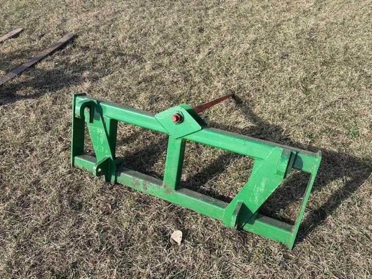 titan-loader-bale-spear-image-2